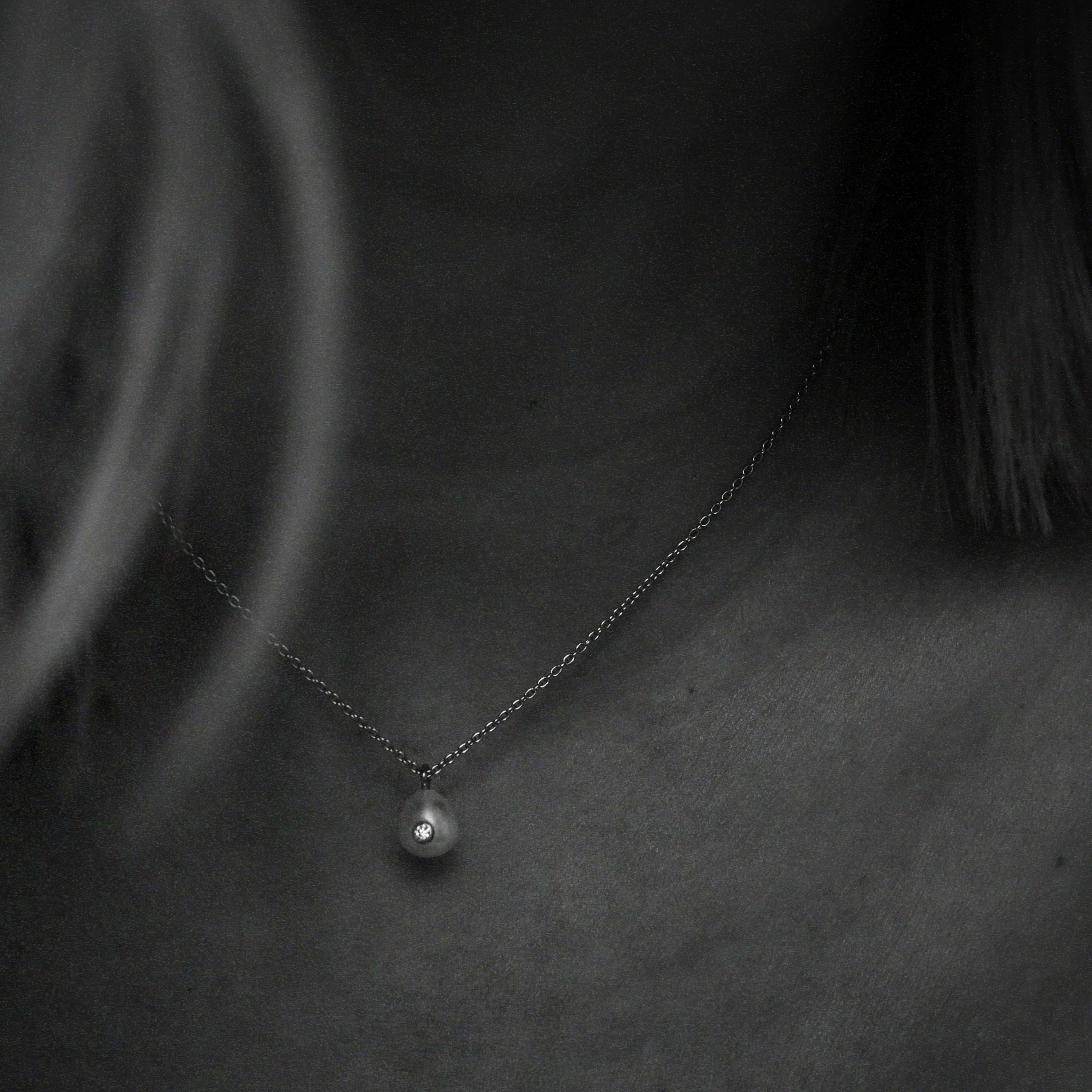 Silver Necklace with Pearl and Moisanitte "Fiona"