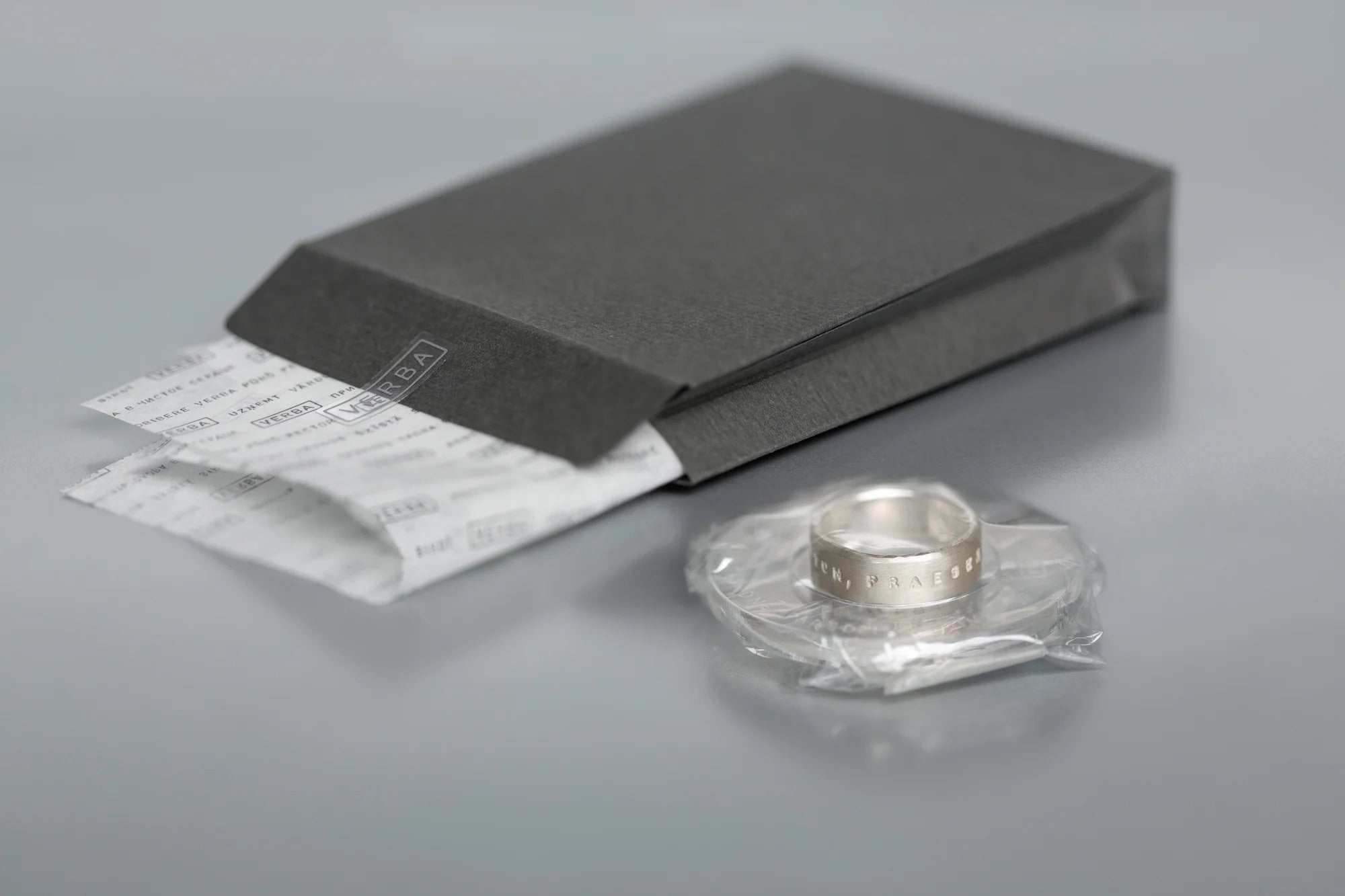 Sidabrinis žiedas „Nuptiae Liberales”
