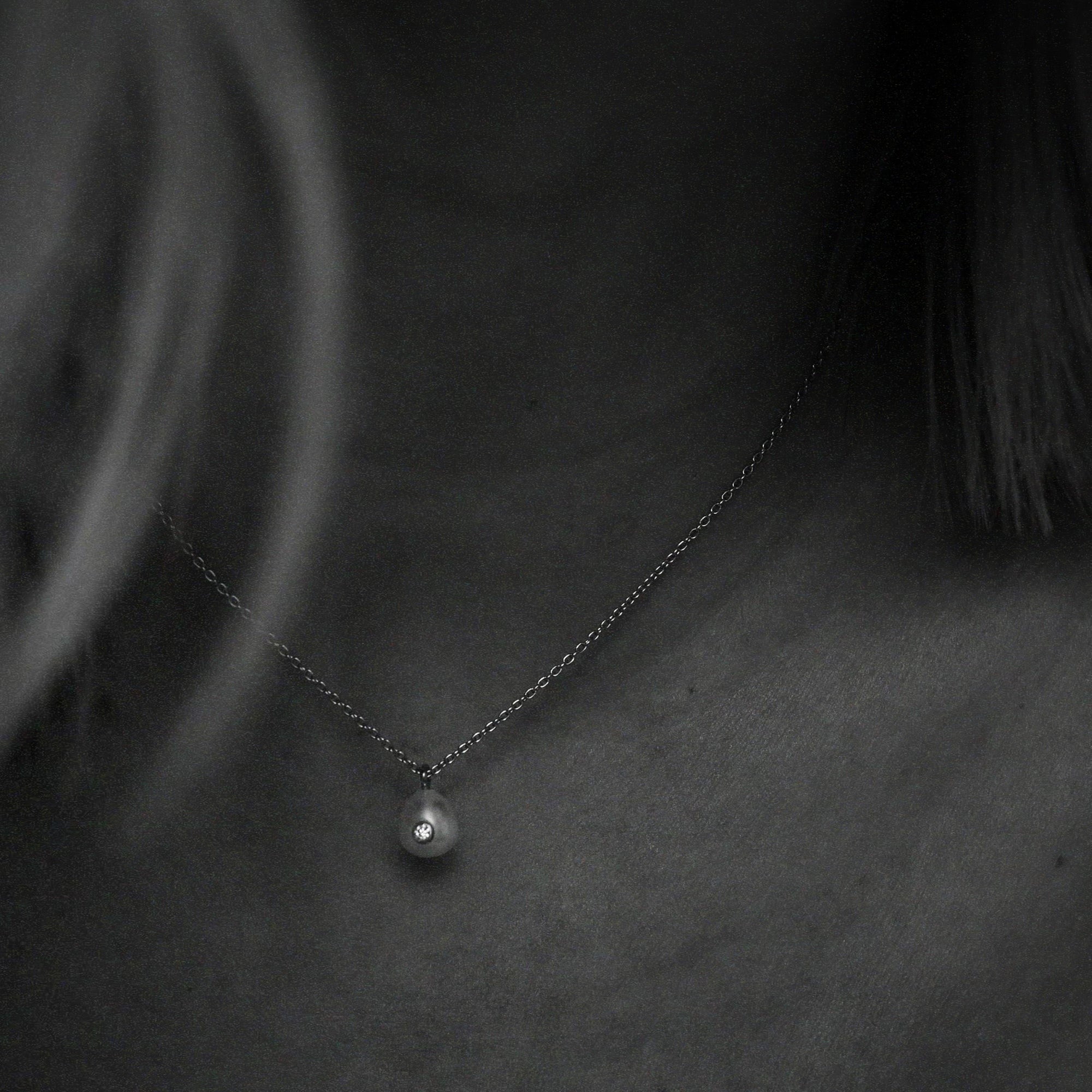 Silver Necklace with Pearl and Moisanitte "Fiona"