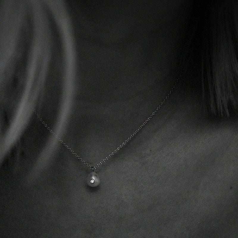 Silver Necklace with Pearl and Moisanitte "Fiona"