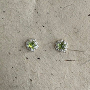Sidabriniai auskarai su peridotu „By the Nature“