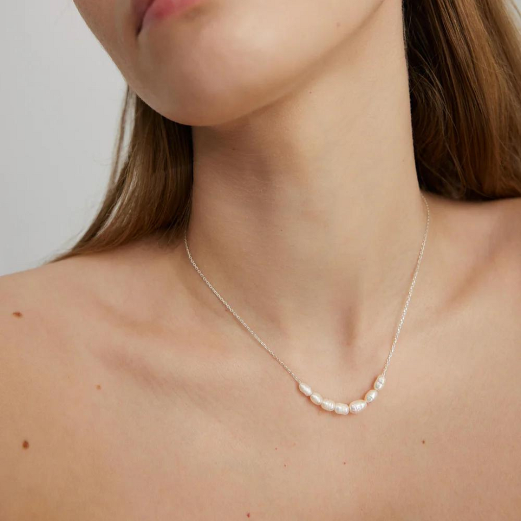 Silver Necklace "Pearl Diver" with Set of Pearls