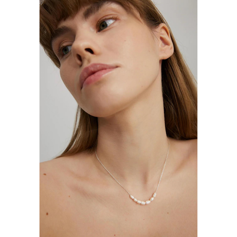 Silver Necklace with Pearls "Pearl Diver"