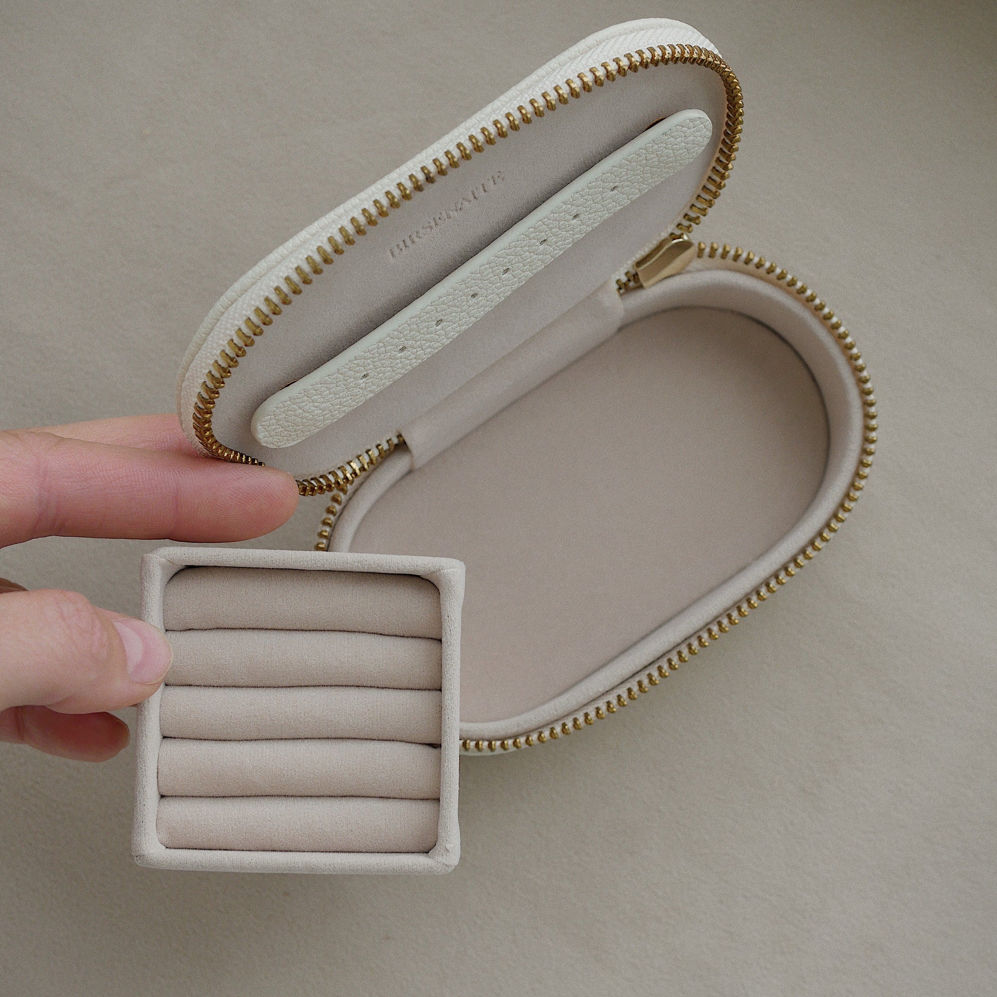 Mini Oval Cream Jewellery Case