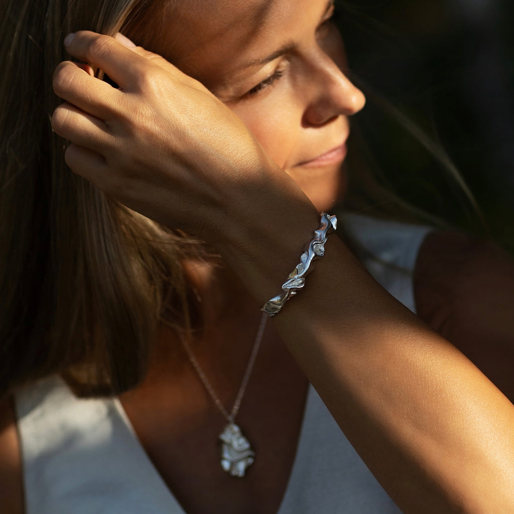 Silver Bangle "Stormy Ocean"