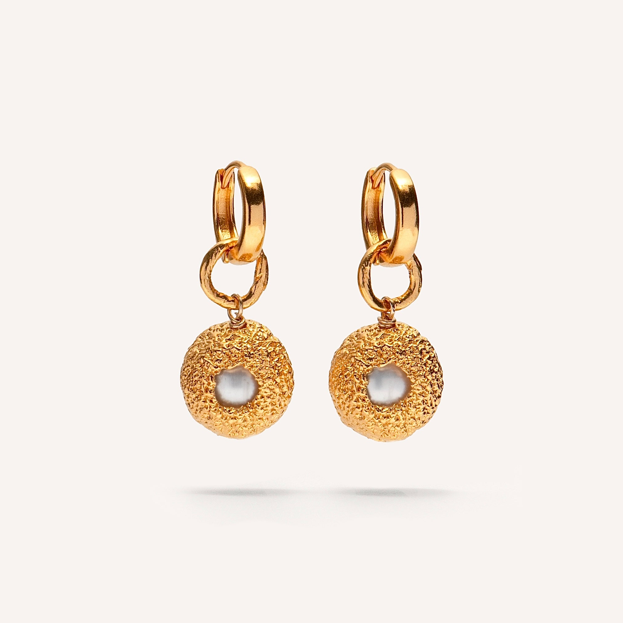 Gold Plated Silver Earrings with Pearls "Hide Freshwater Mini"