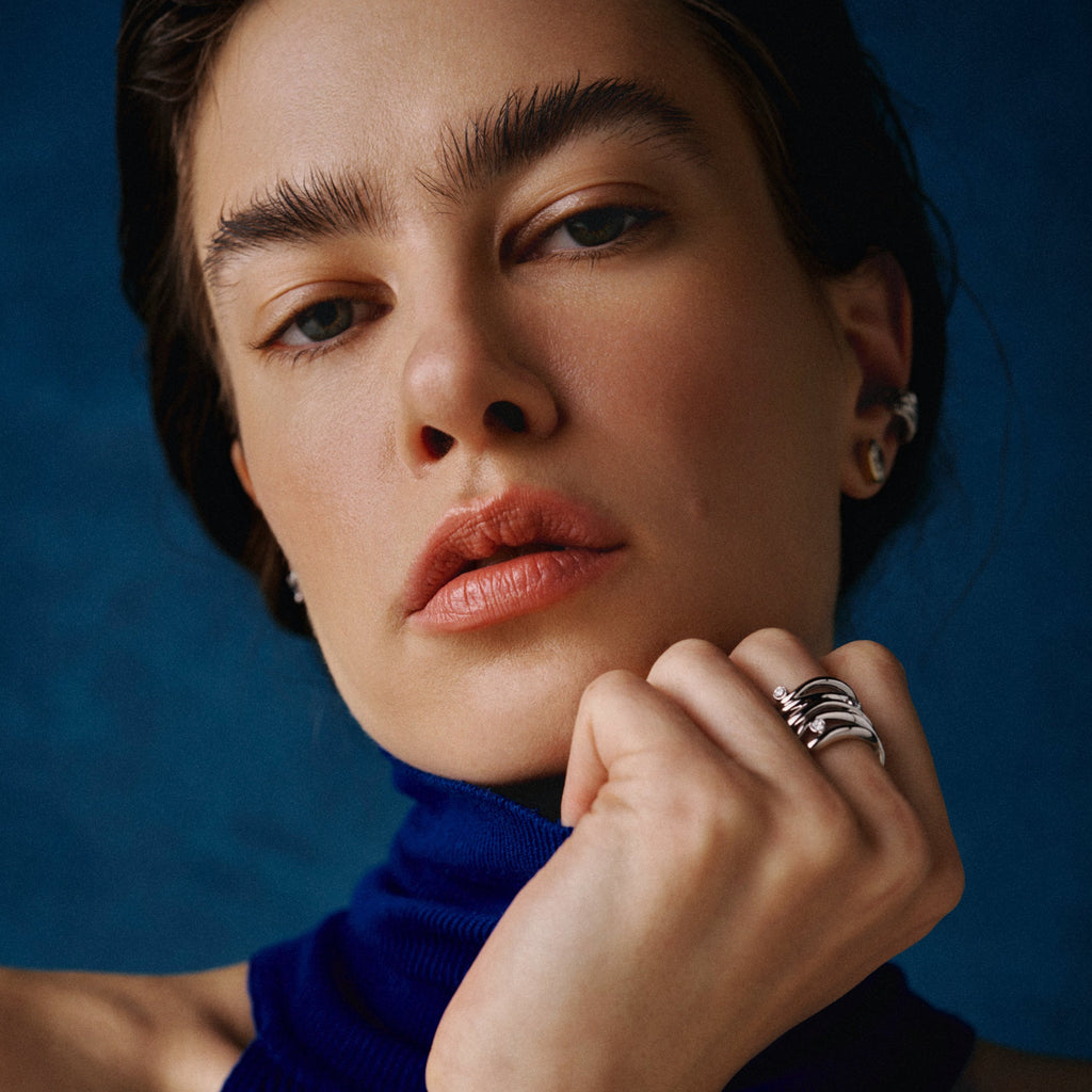 Geltono aukso žiedas su deimantais „Bare Souls. Five-Shank"