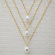Gold Plated Silver Necklace with Pearl and Moisanitte "Fiona"