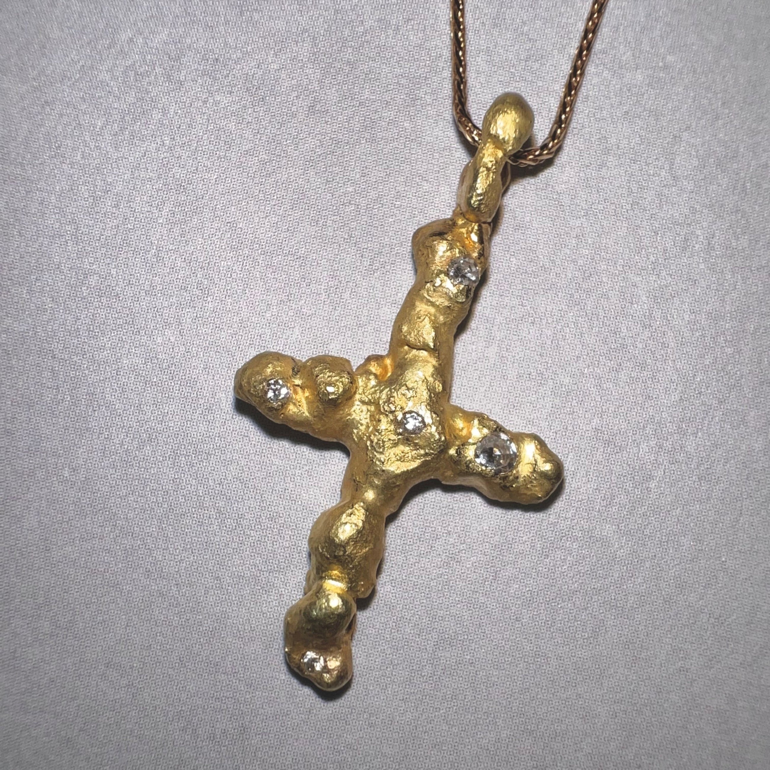 Yellow Gold Necklace with Diamonds "The Crossing Path"