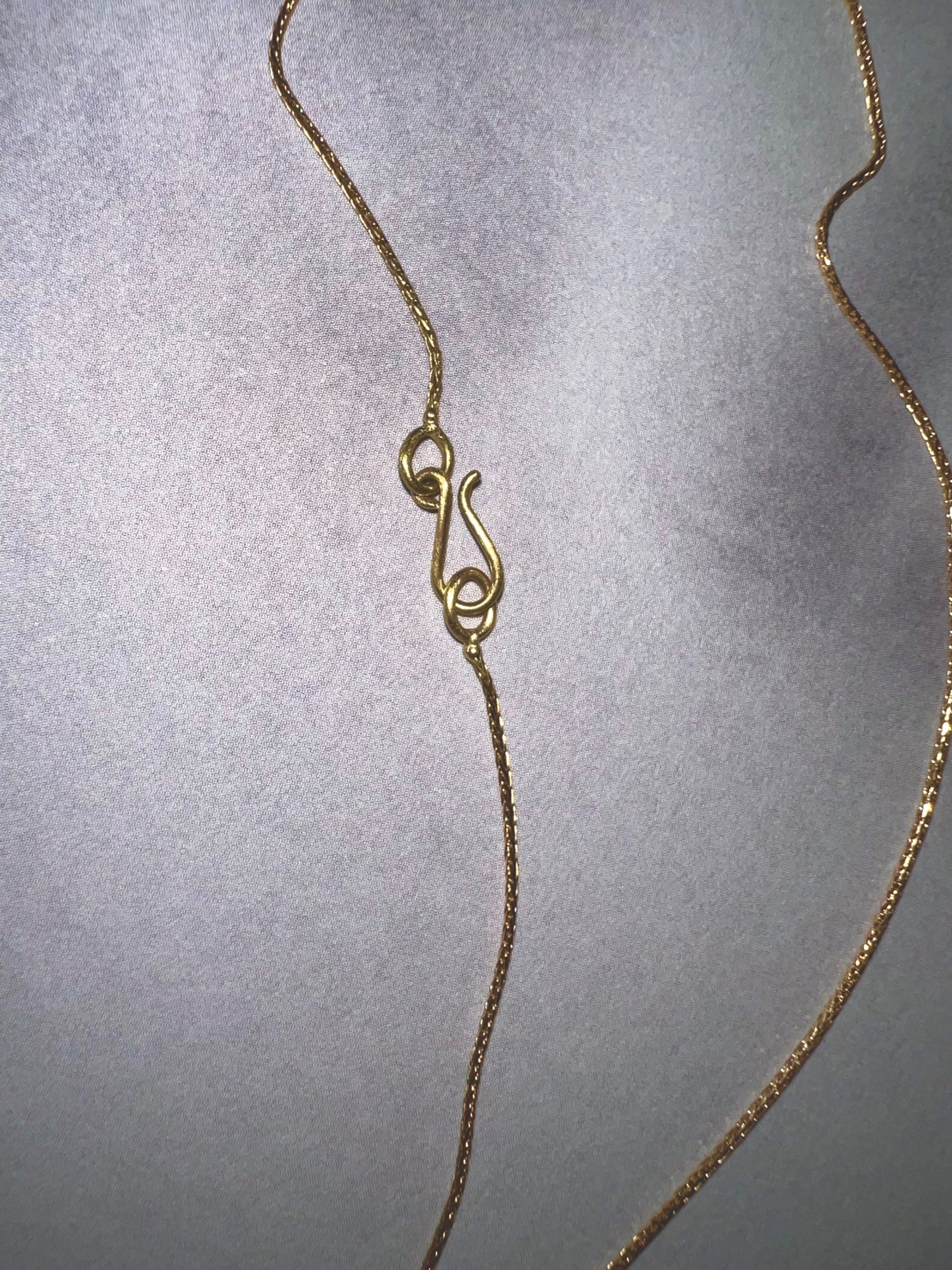 Yellow Gold Necklace with Diamonds "The Crossing Path"