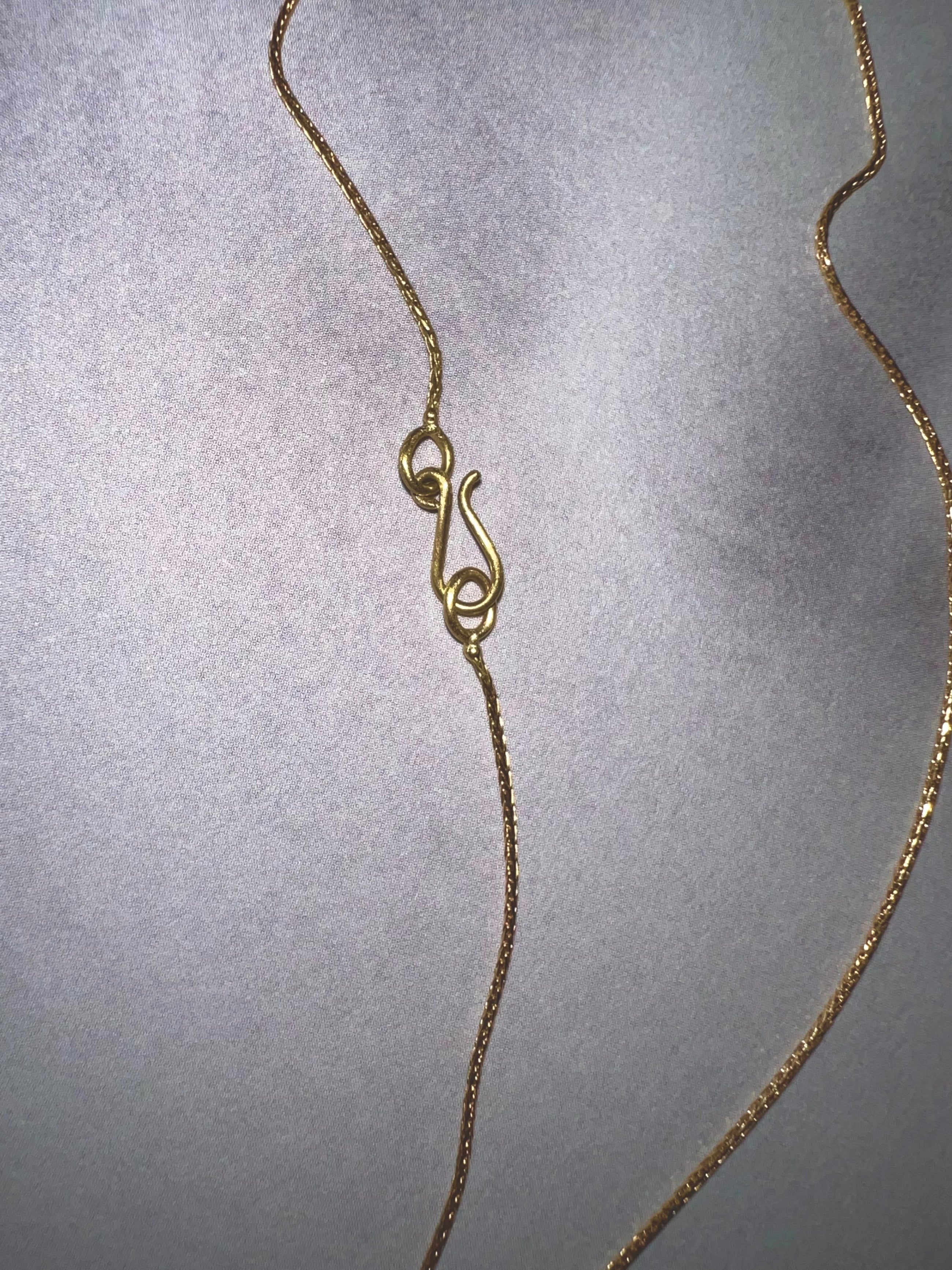 Yellow Gold Necklace with Diamonds "The Crossing Path"