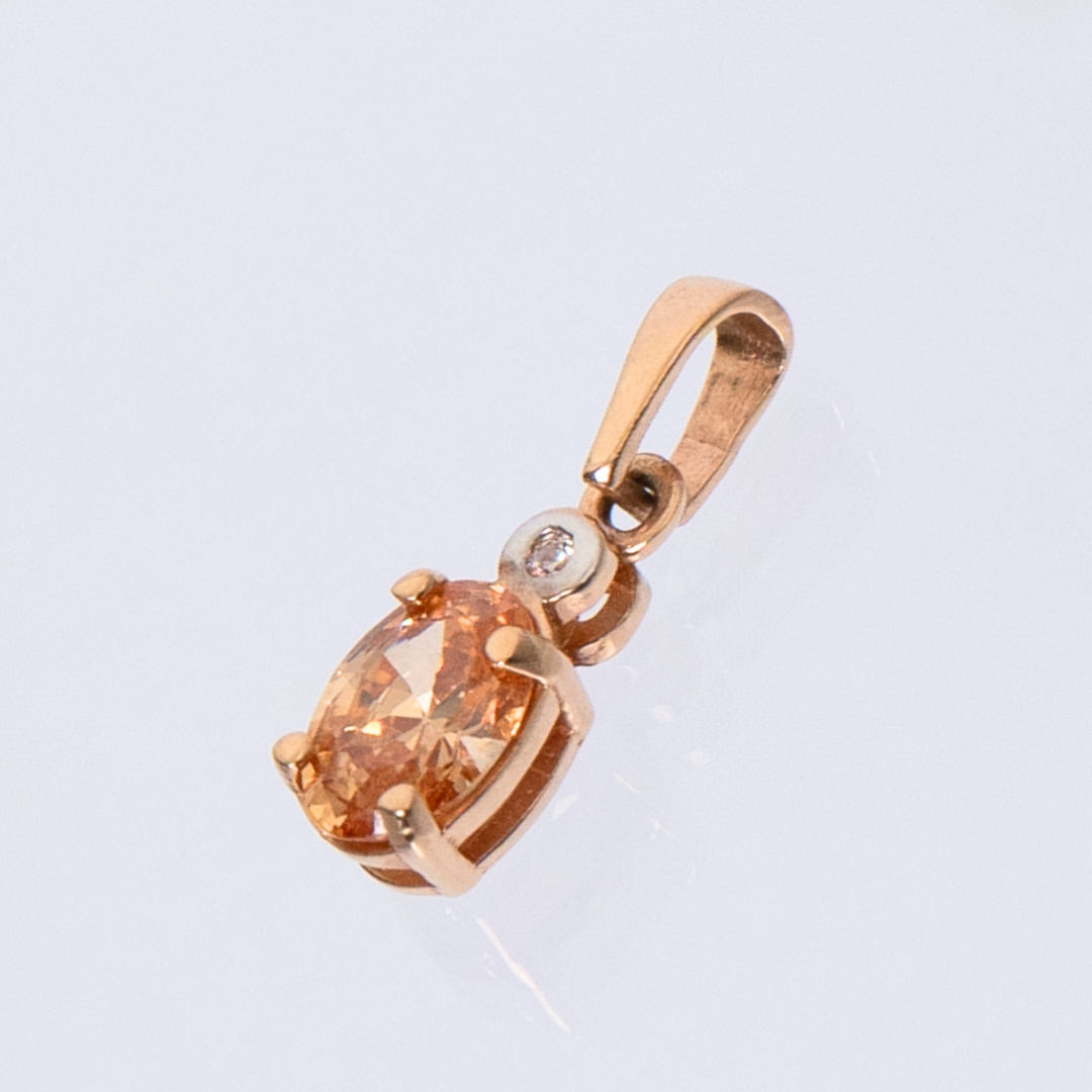 Yellow Gold Pendant with Citrine