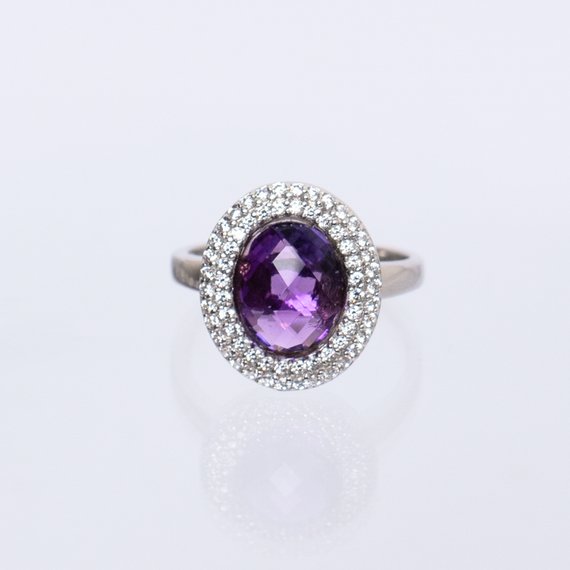 White Gold Ring with Amethyst