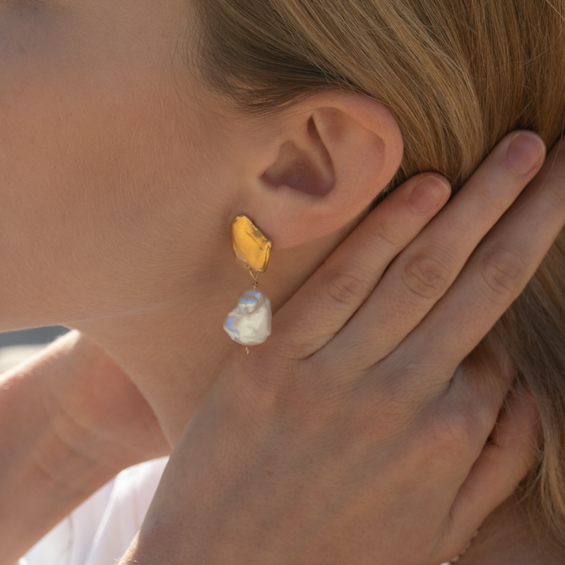 Gold Plated Earrings with Pearls