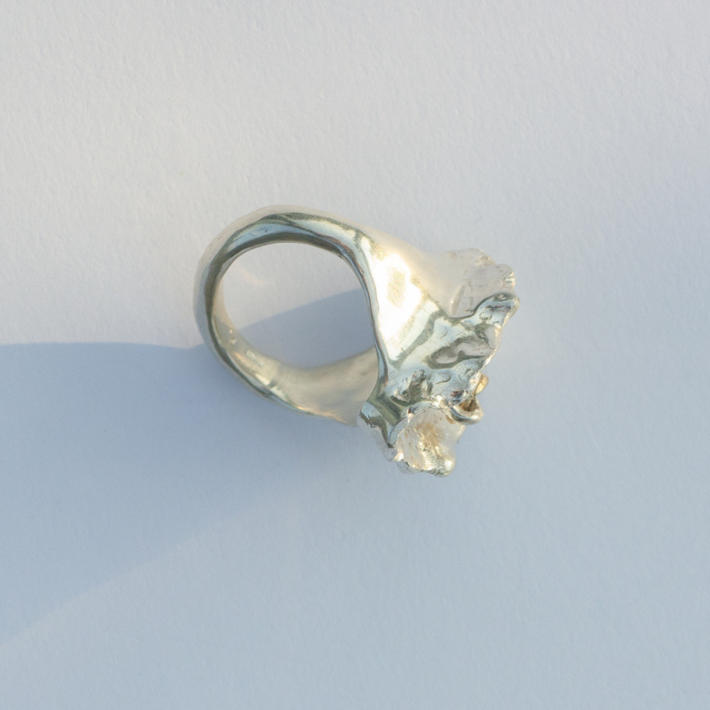 Silver Ring "Blooming V"