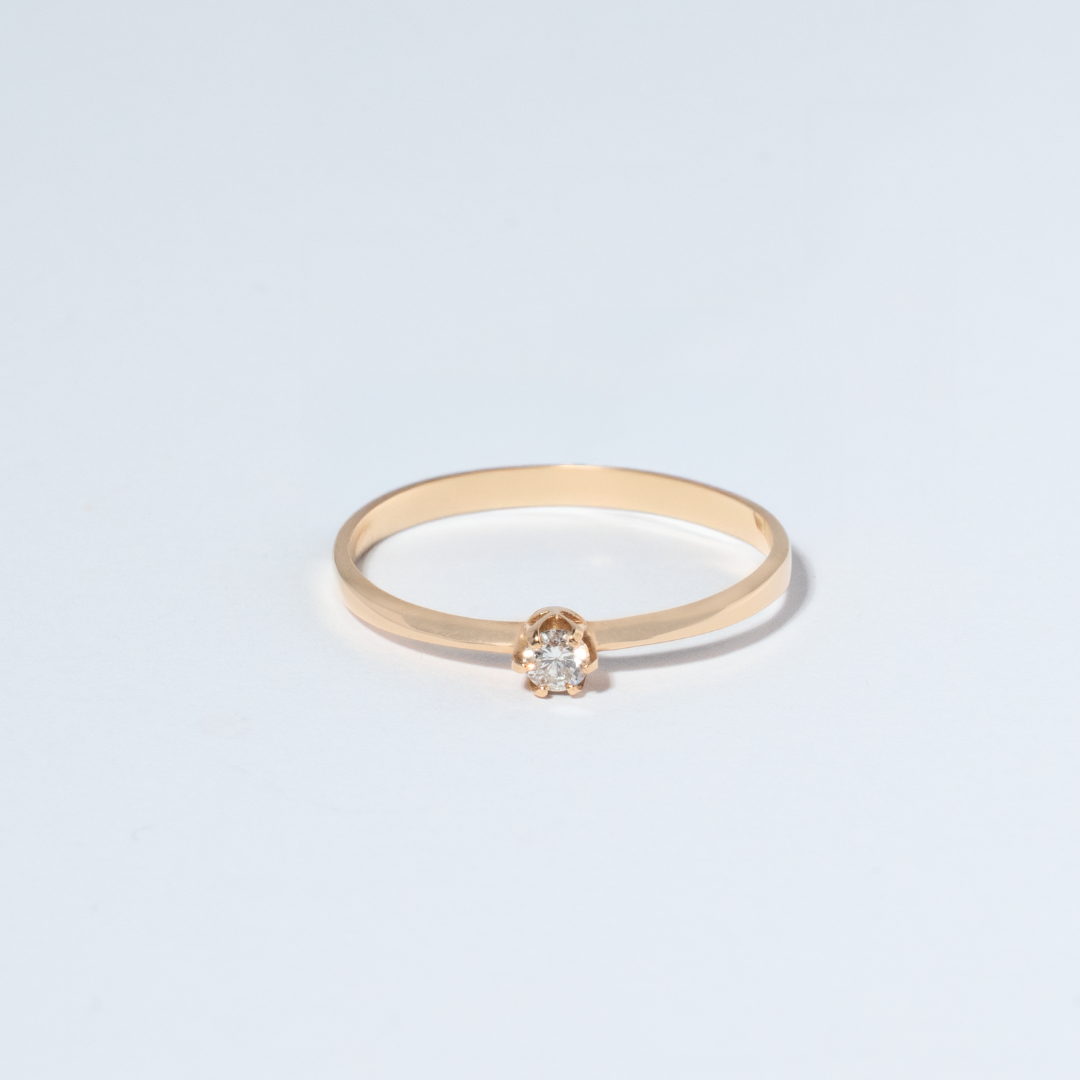 Yellow Gold Ring with Diamond