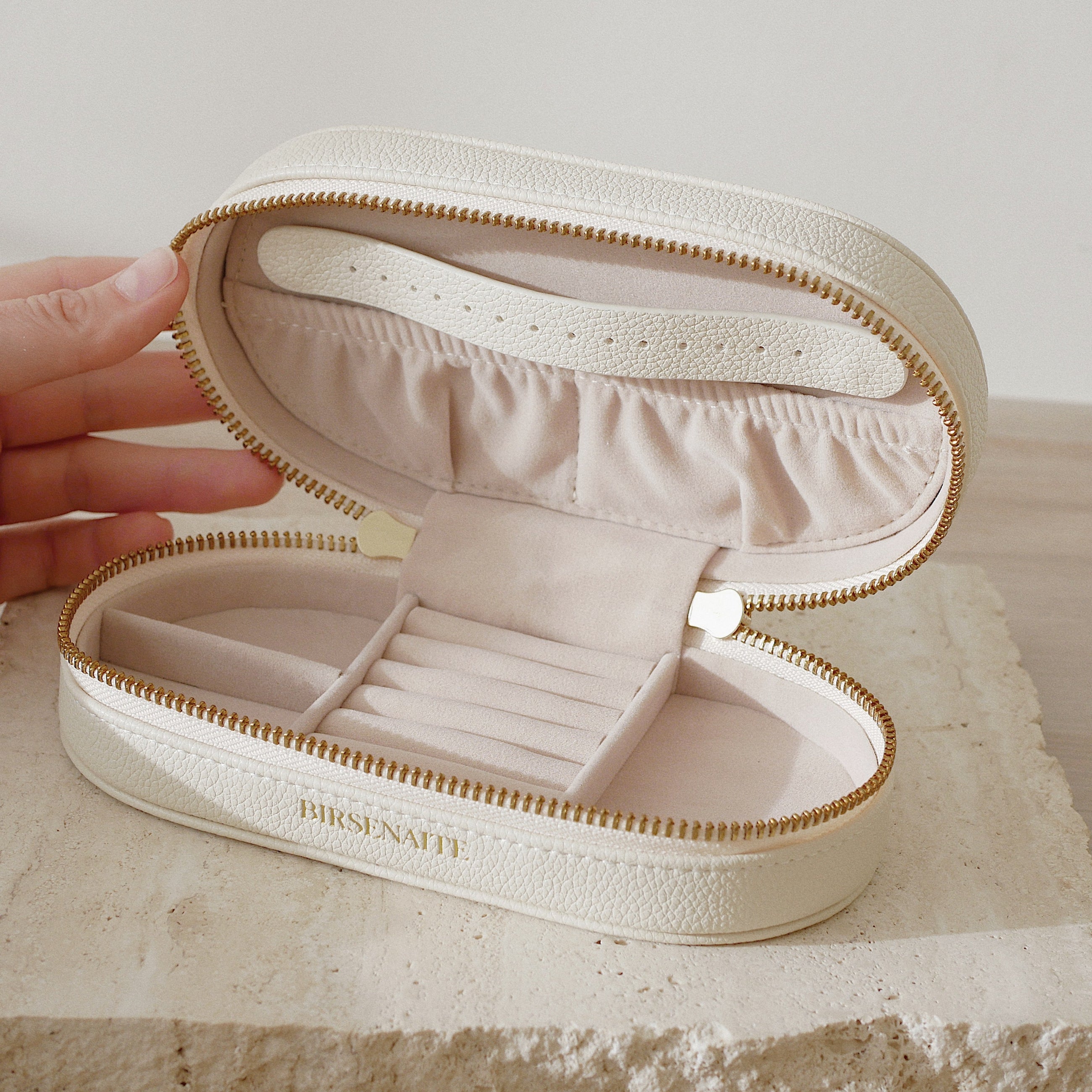 Oval Cream Jewellery Case