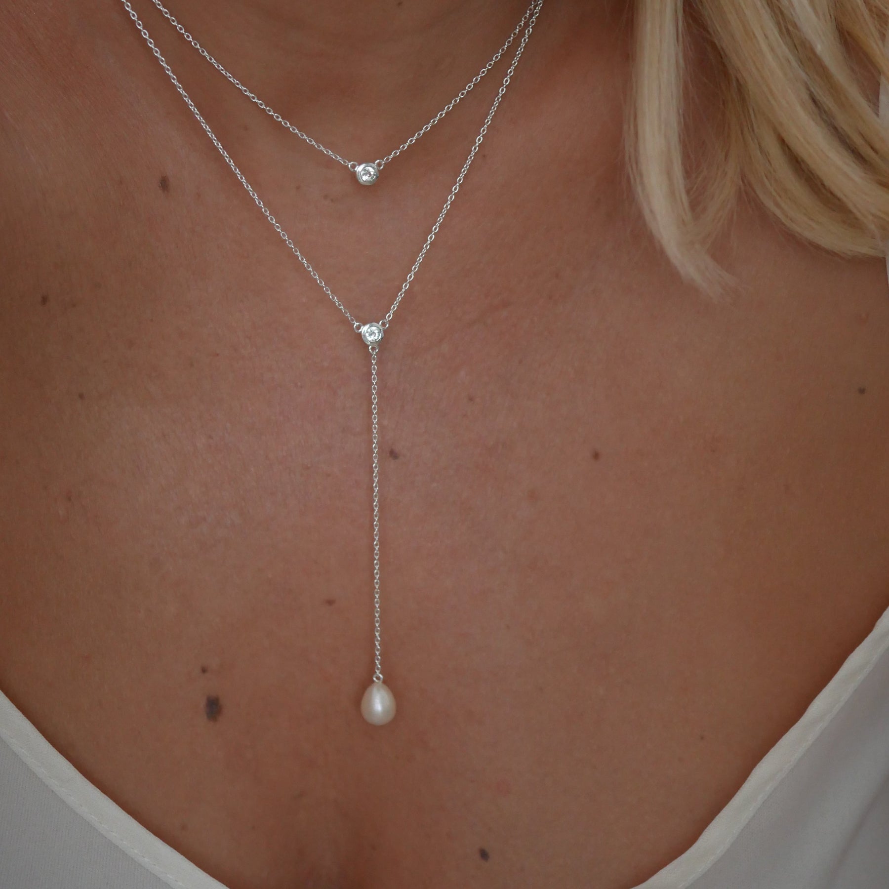 Silver Necklace with Pearl and Topaz "Valencia"