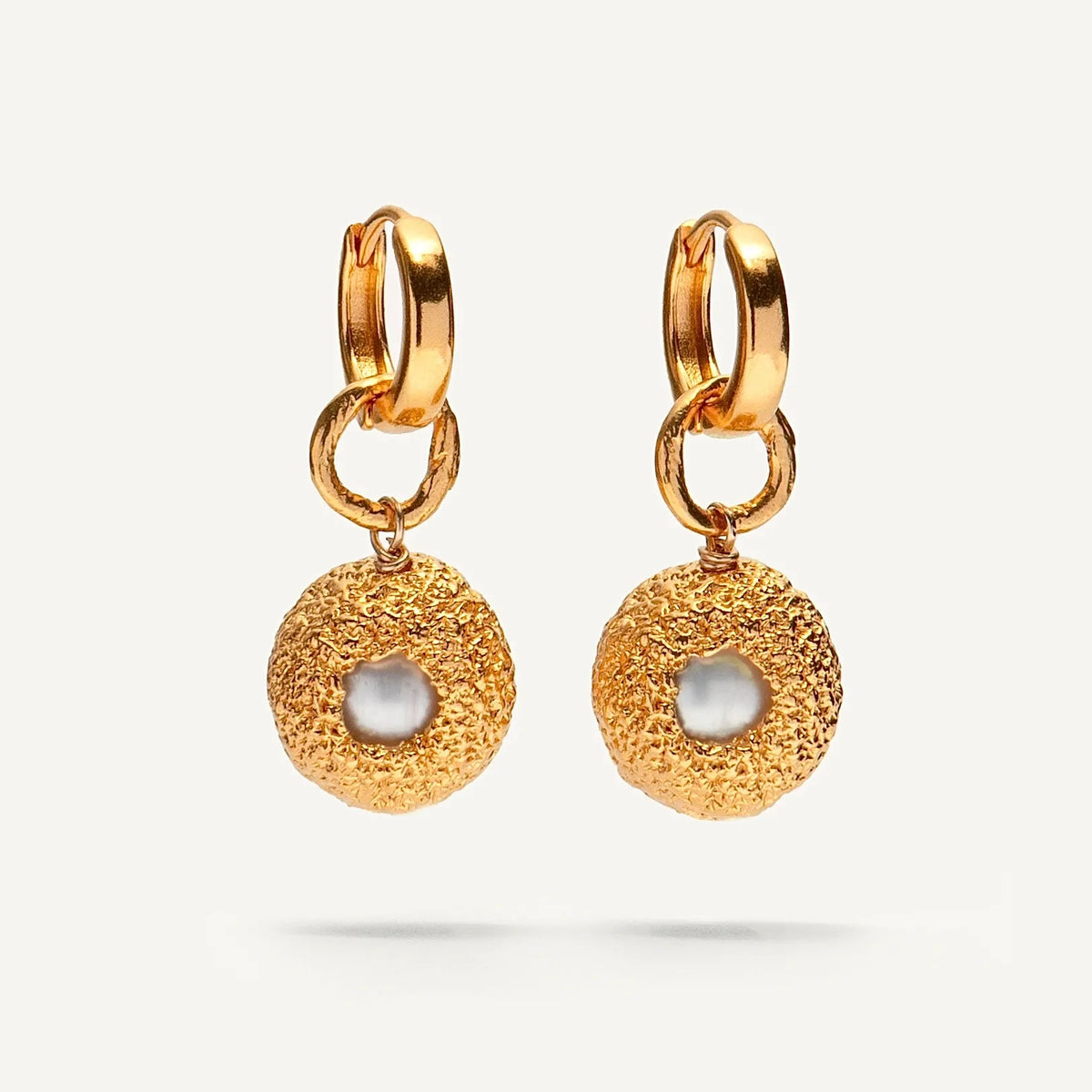 Gold Plated Silver Earrings with Pearls "Hide Freshwater Mini"