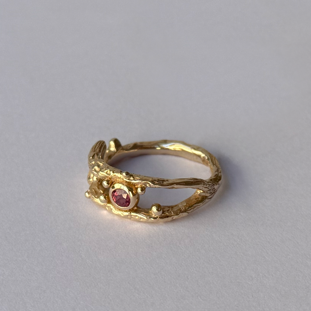 Yellow Gold & Sapphire Ring