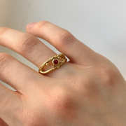 Yellow Gold & Sapphire Ring
