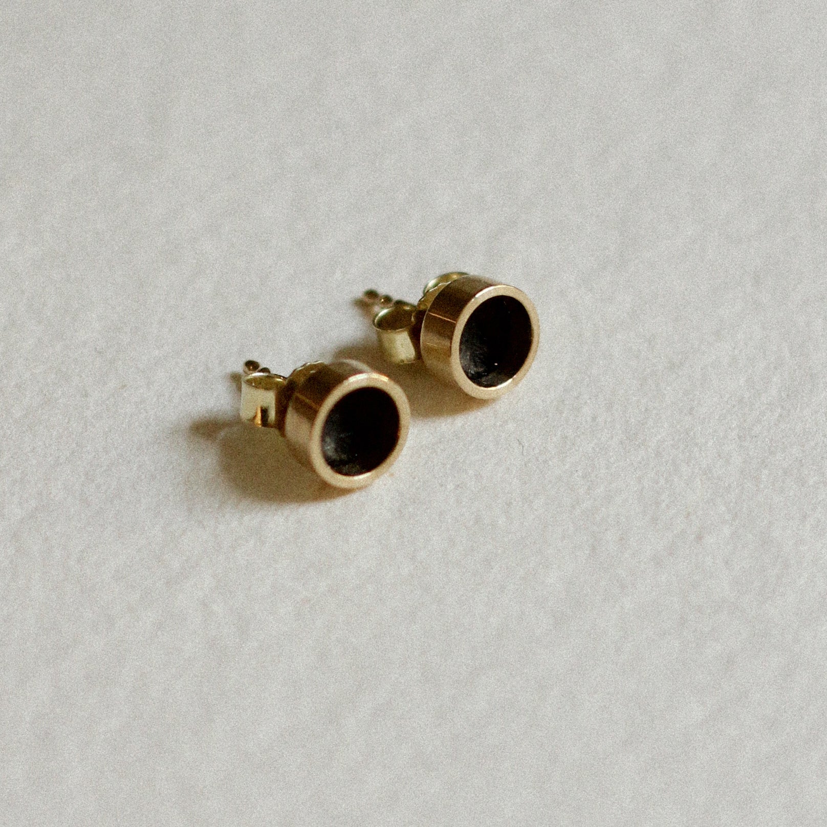 Gold Studs with Black Niobium