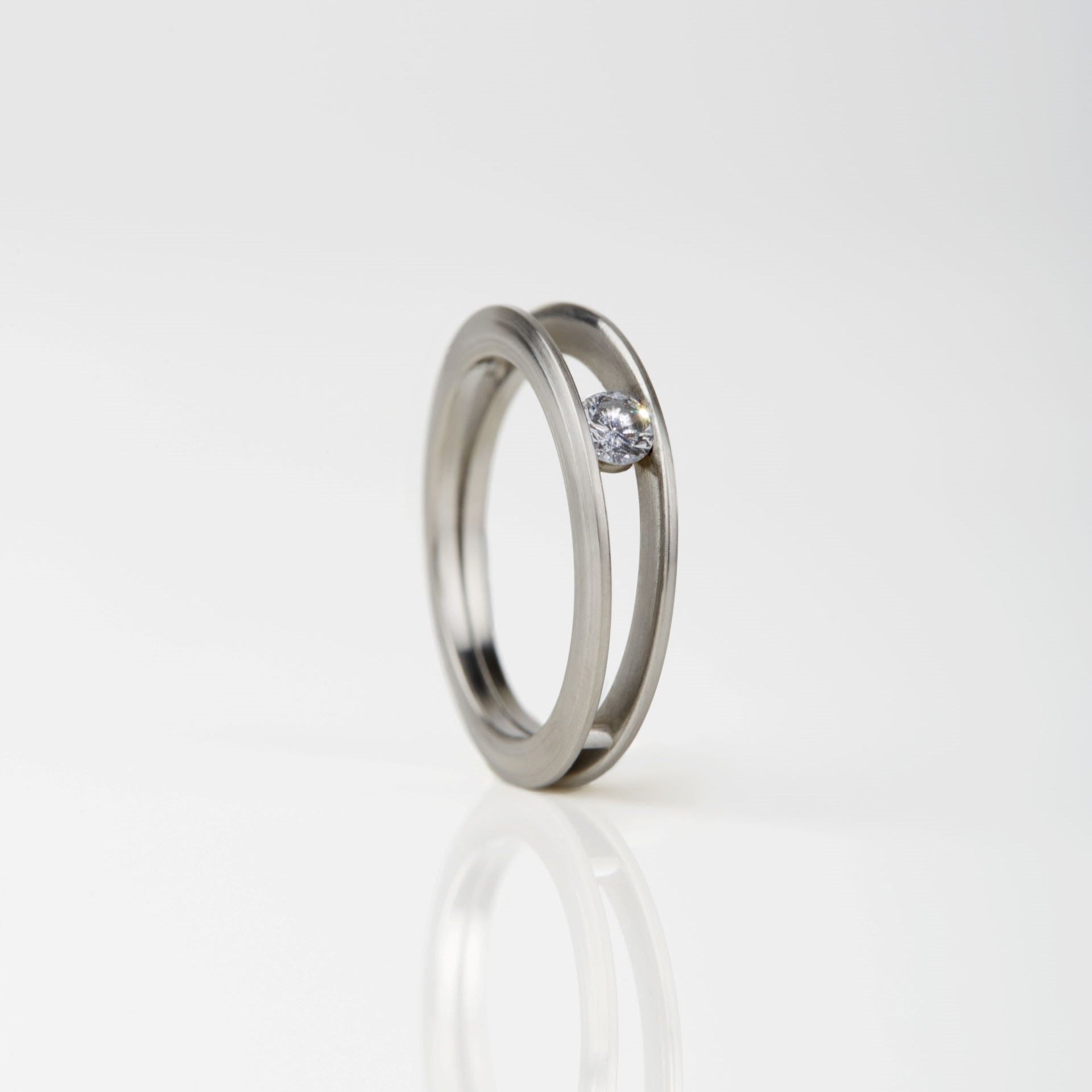 White Gold Ring "OBsess"