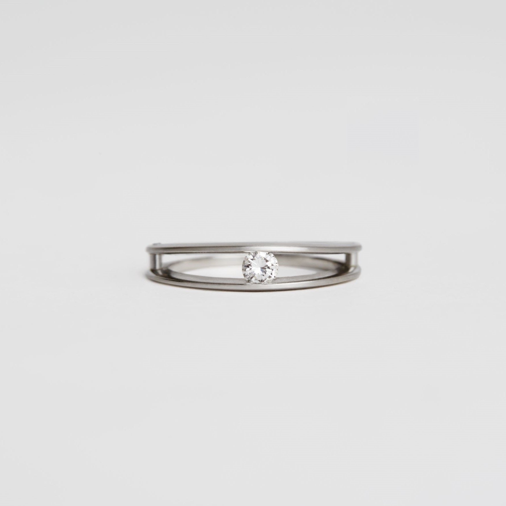 White Gold Ring "OBsess"