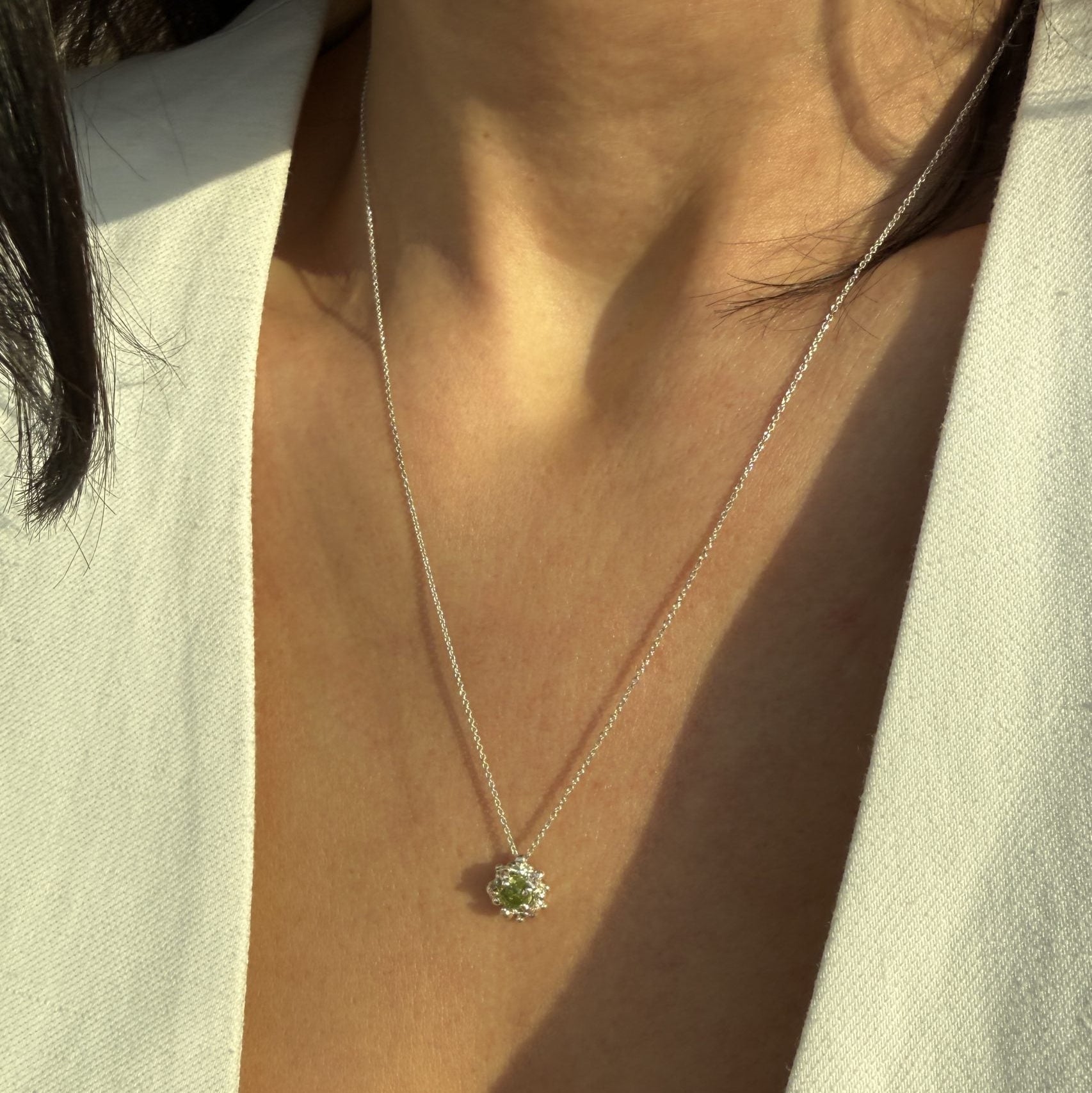 Silver Necklace with Peridote "By the Nature"