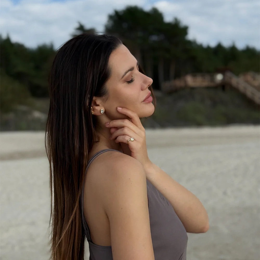 Yellow Gold Ring with Diamond "Bare Souls"