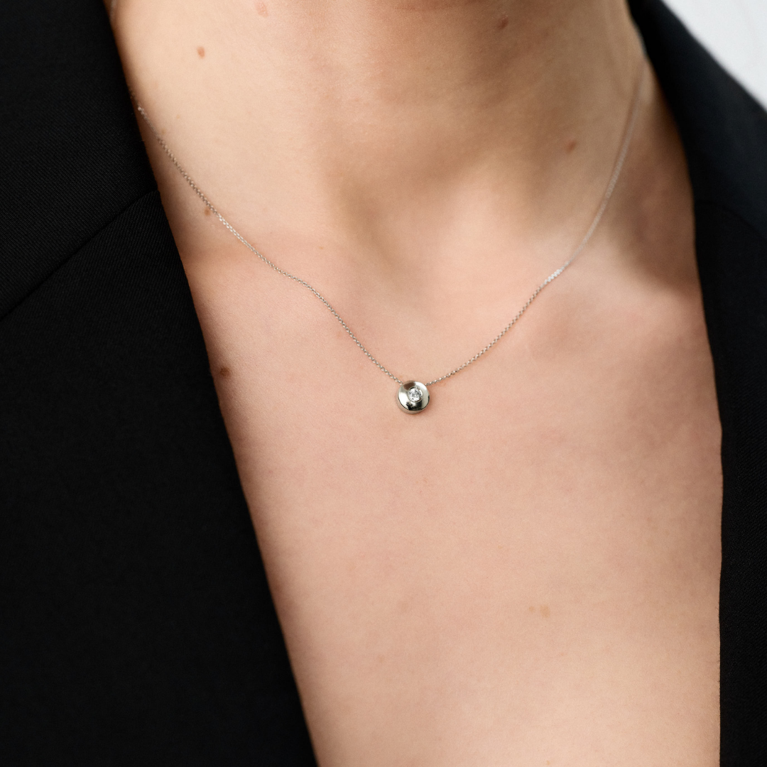 White Gold Necklace with Diamond