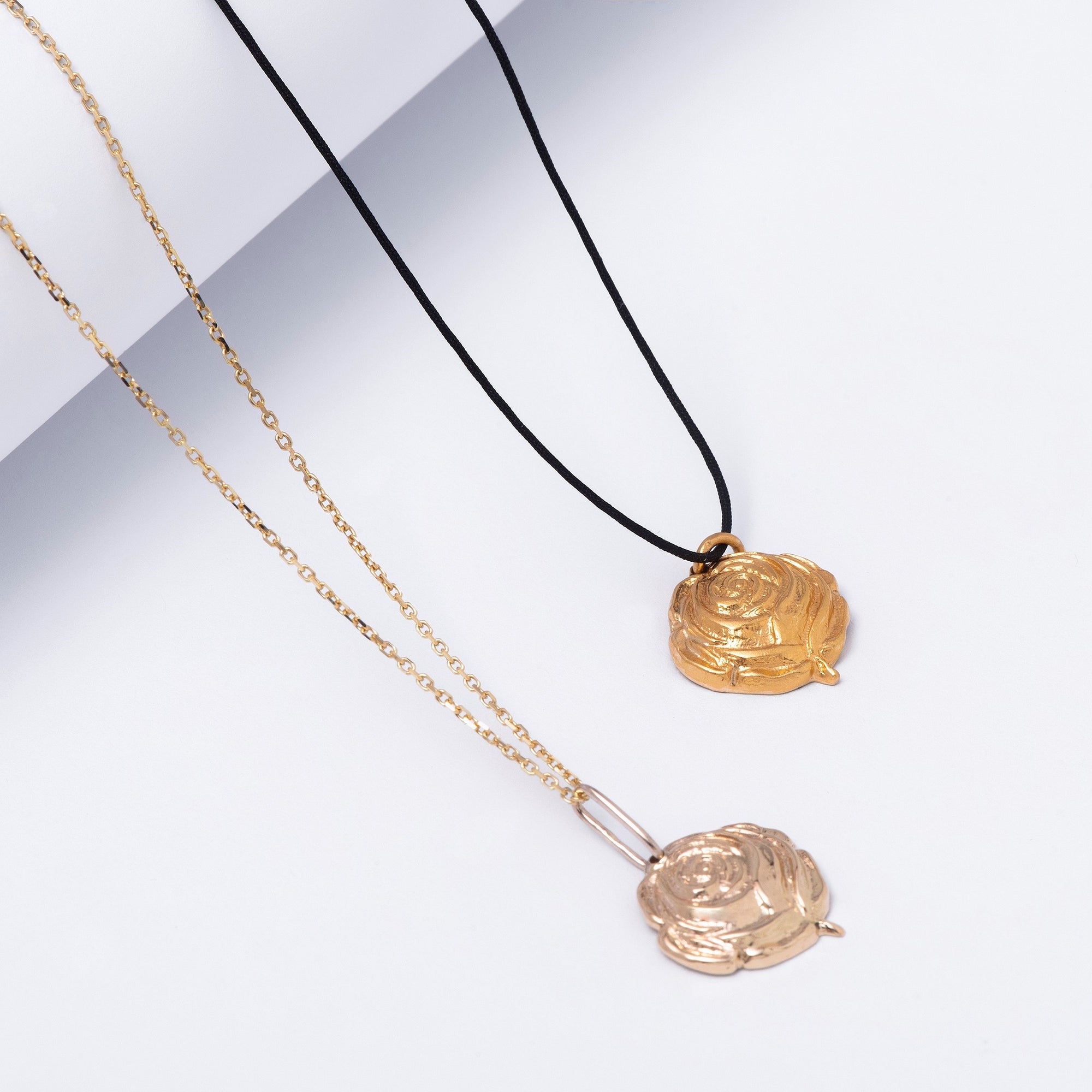 Pure Yellow Gold Necklace "Rose"