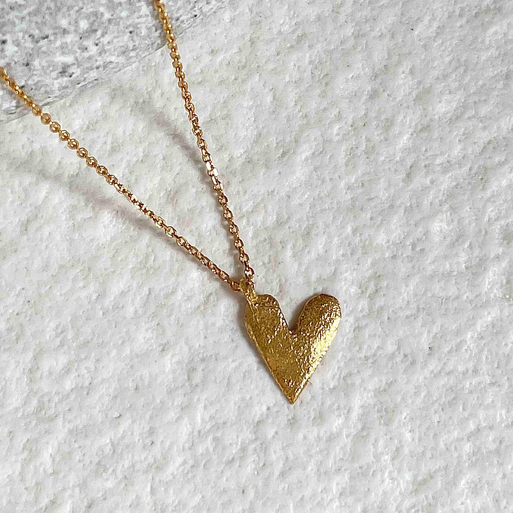 Auksuotas sidabro pakabukas „Heart”
