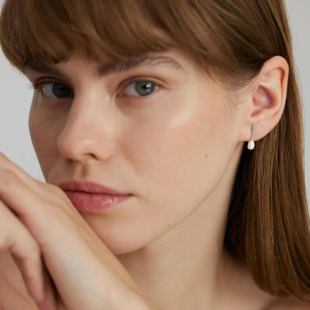 Silver Stud Earrings with Pearls "Pearl Diver"