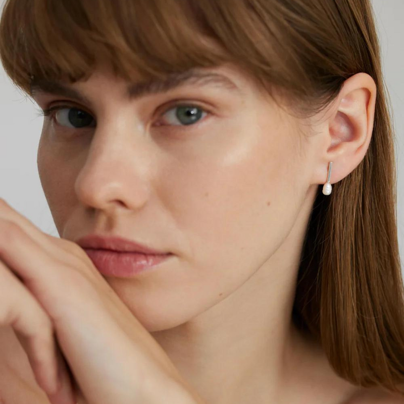 Silver Stud Earrings with Pearls "Pearl Diver"