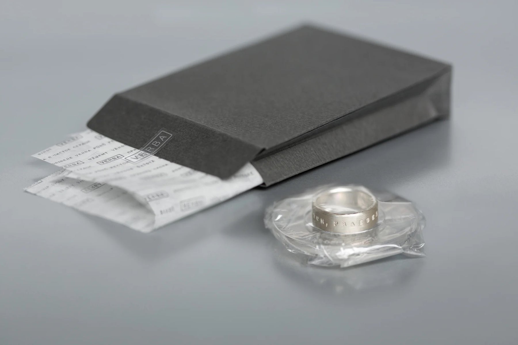 Sidabrinis žiedas „Nuptiae Liberales”