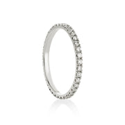 Balto aukso Eternity žiedas su deimantais