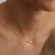 Yellow Gold Necklace with Pearl "Pearl Diver"