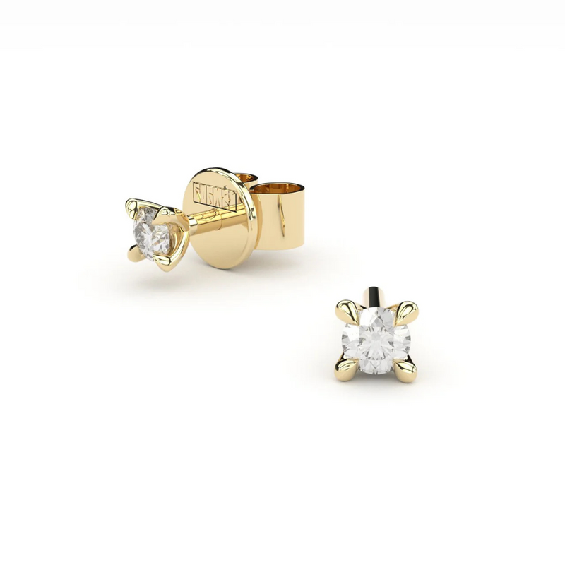 Delicate stud earrings crafted in yellow gold and premium lab-grown diamonds of exceptional brilliance. 