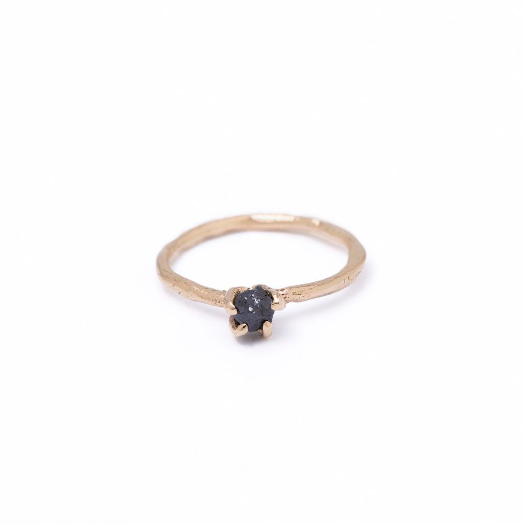 Yellow Gold & Black Raw Diamond Ring "Body"