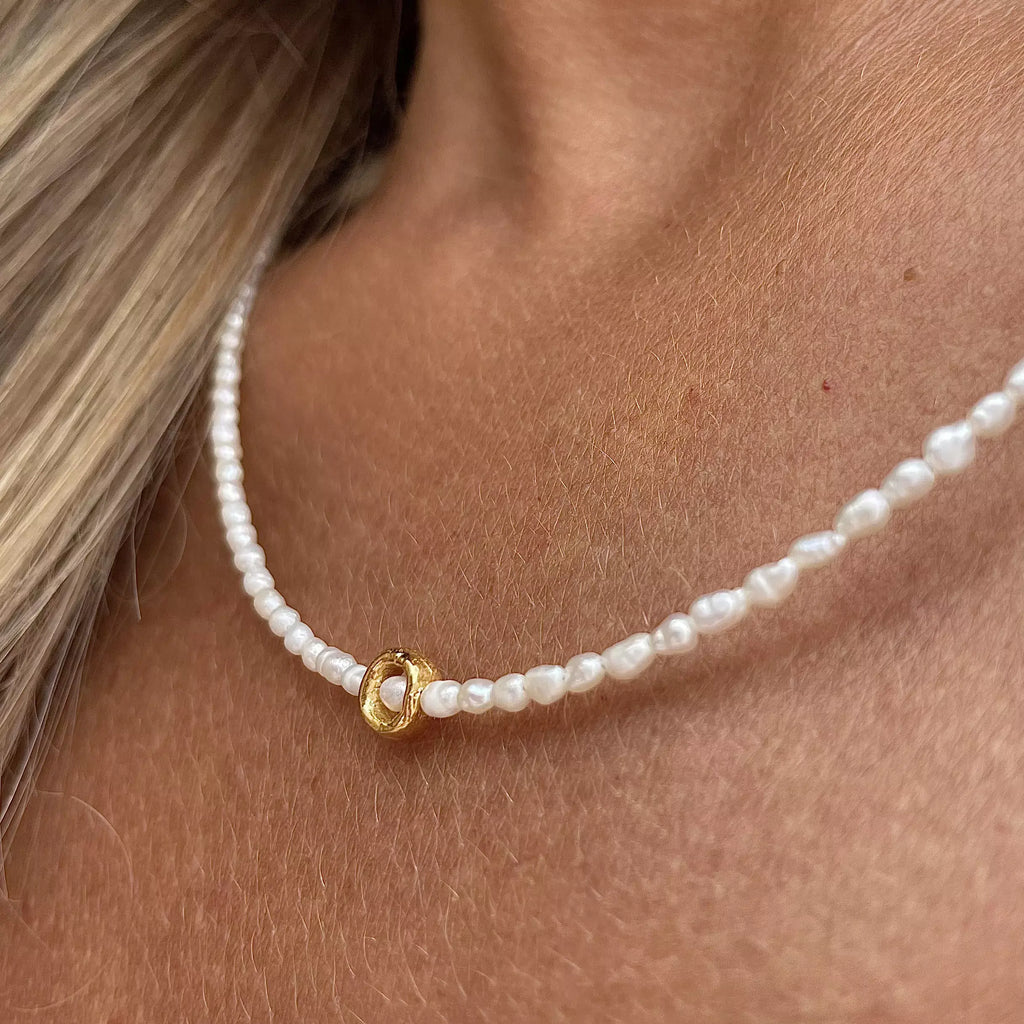 Gold Plated Silver Necklace "Freshwater Pearls Circle"