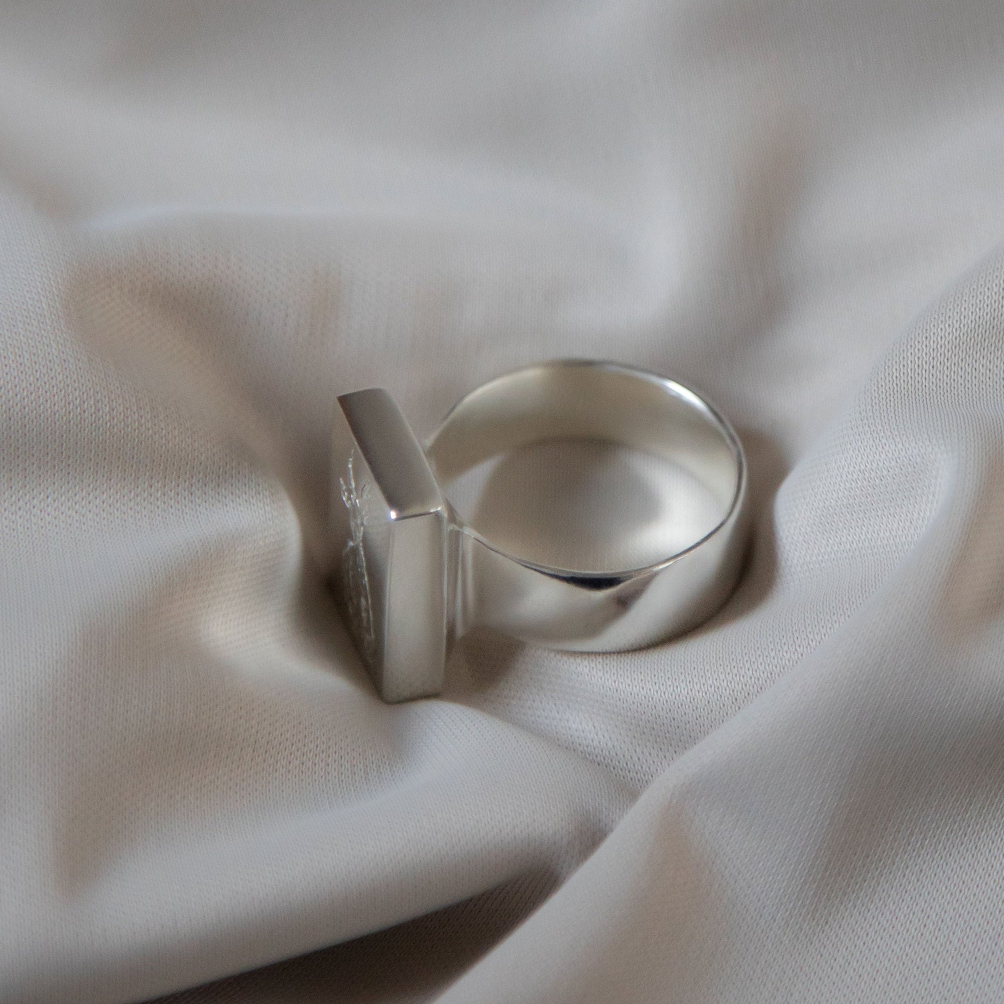 Silver Ring "Watch Me Barking"