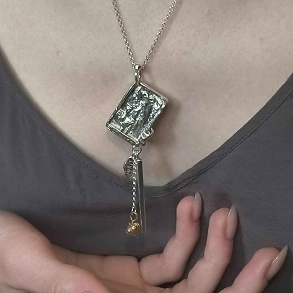 Silver Necklace "Lucky Charm. El Mago"