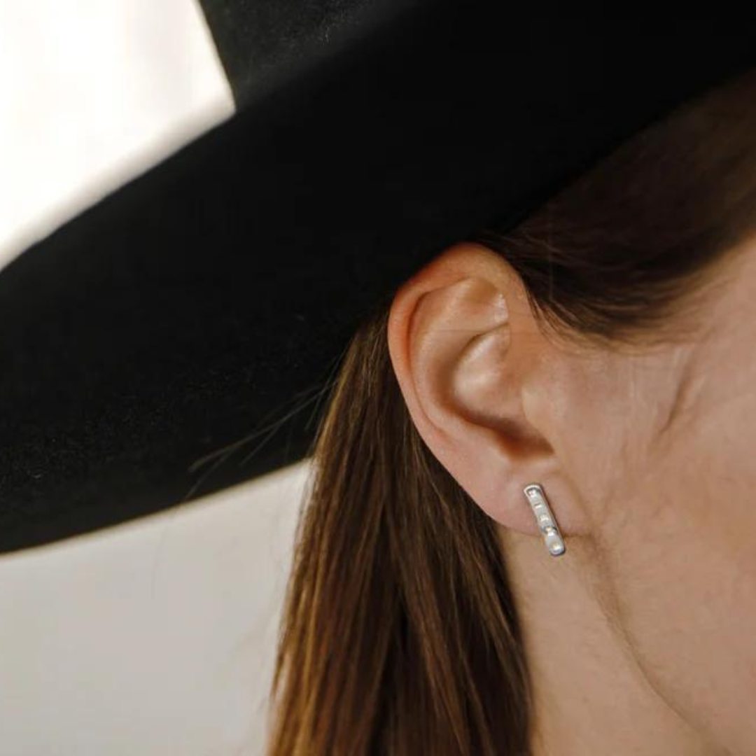 Silver Earrings "Consenso Naturae / In Accordance with Nature"