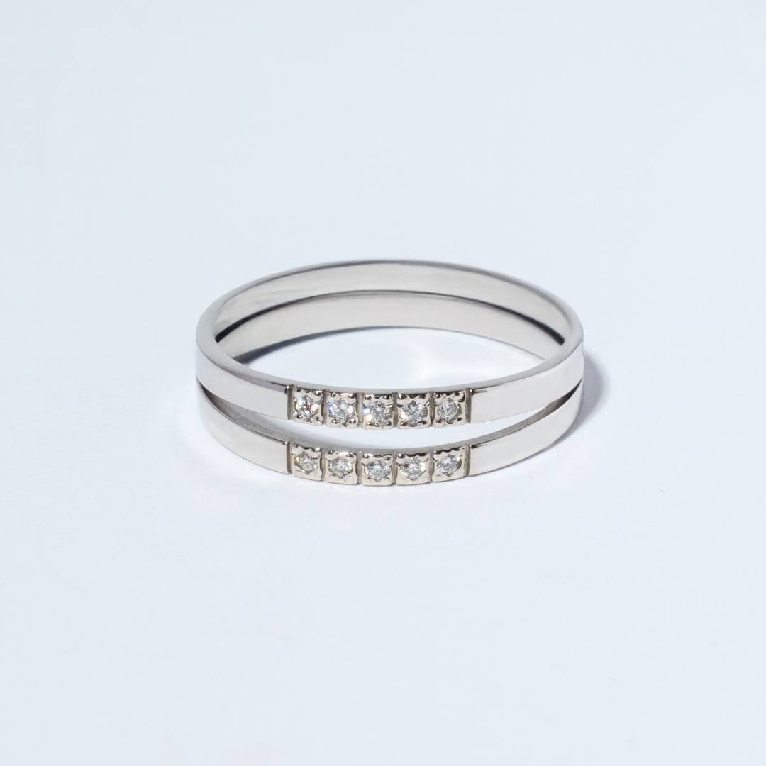 White Gold Ring with Diamonds