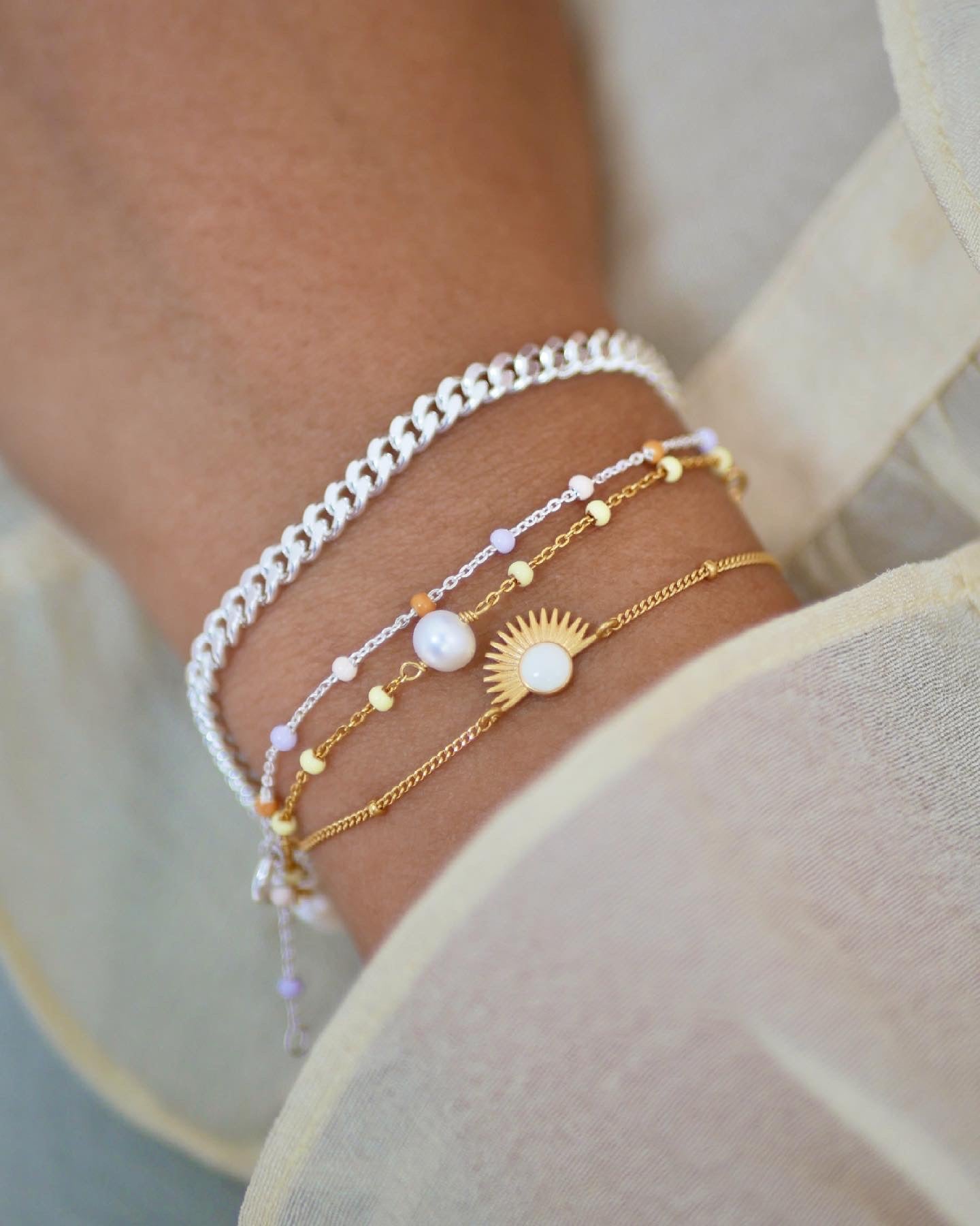 Gold Plated Silver Bracelet with Pearls "Lola Perlita"