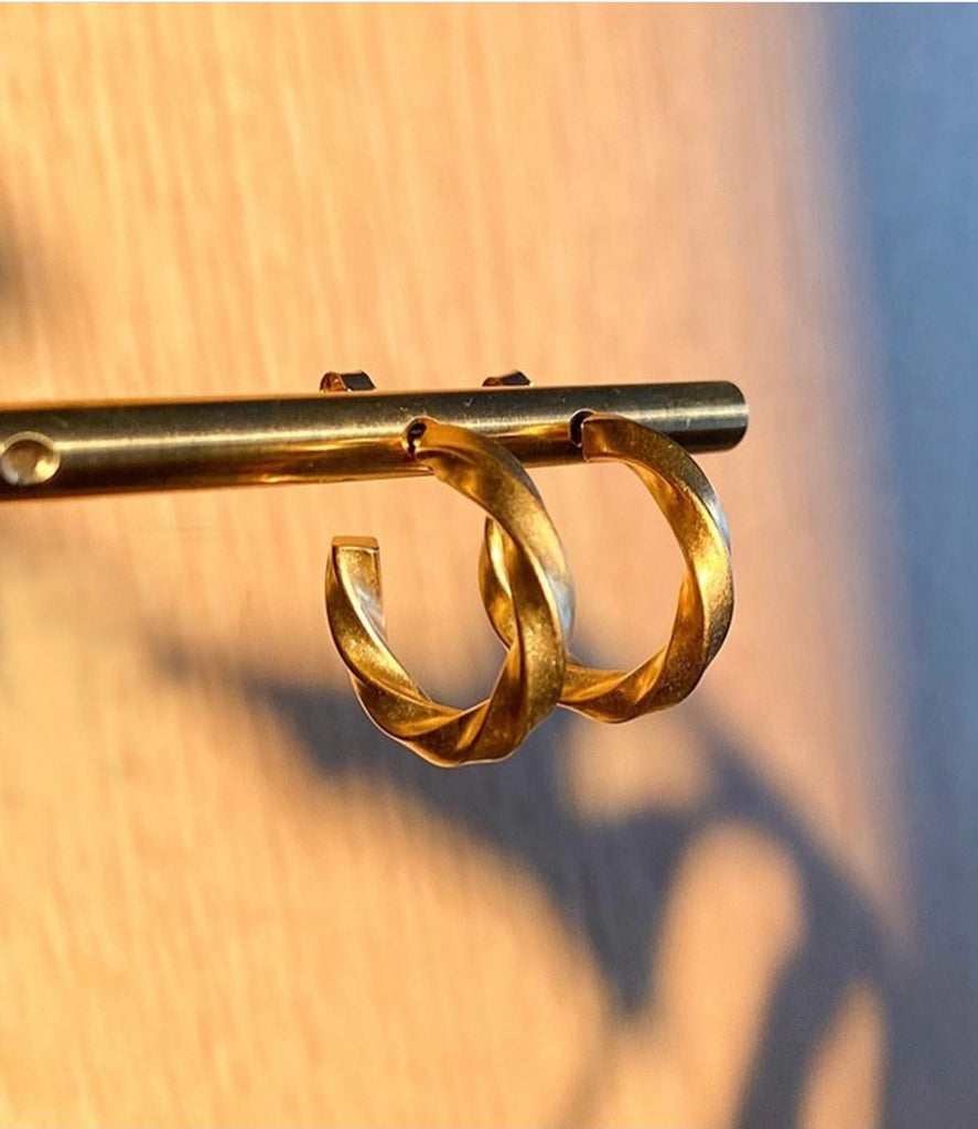 18K Gold Plated Silver Hoop Earrings "Vina"